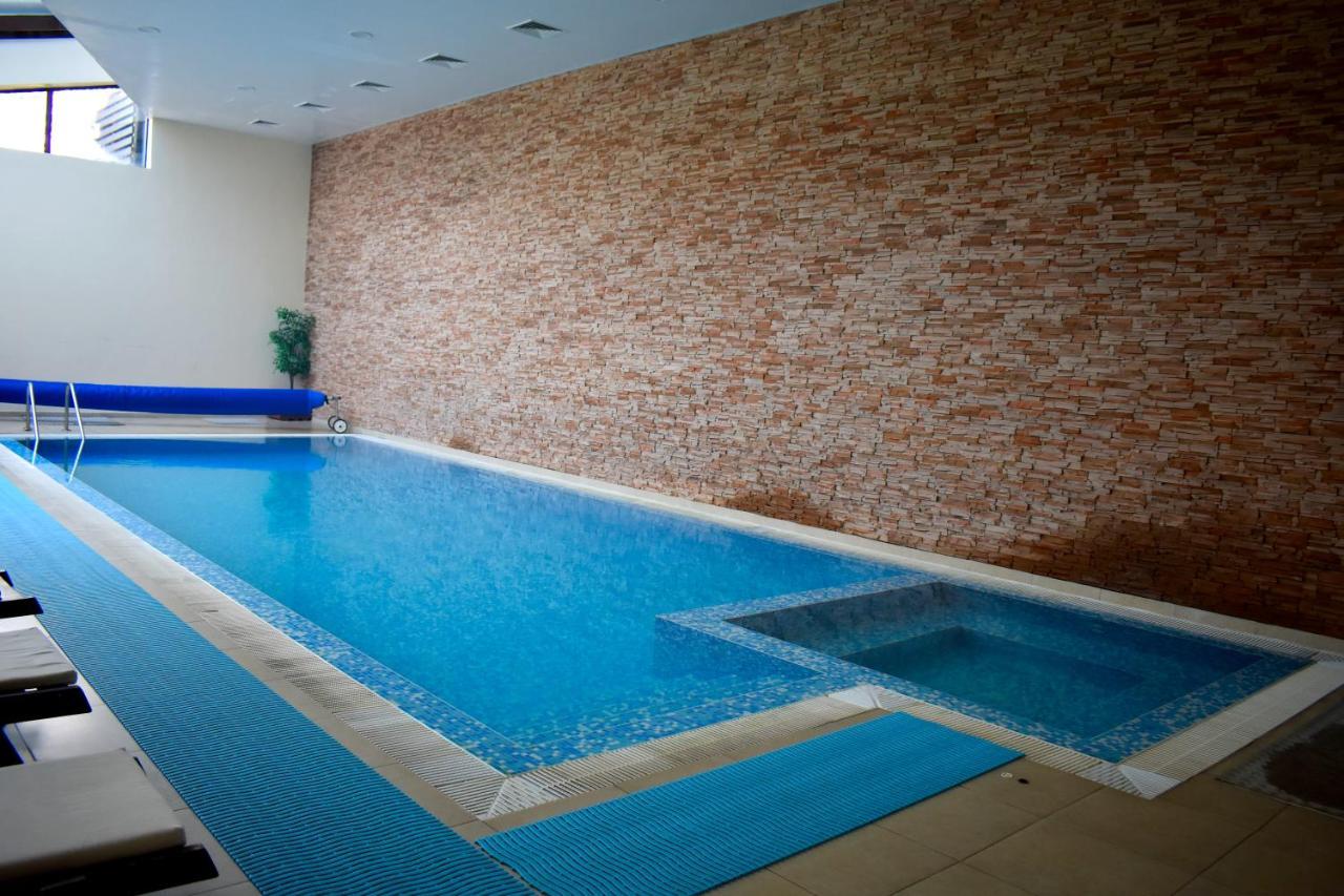 Aspen Ski And Golf Resort Bansko Bagian luar foto